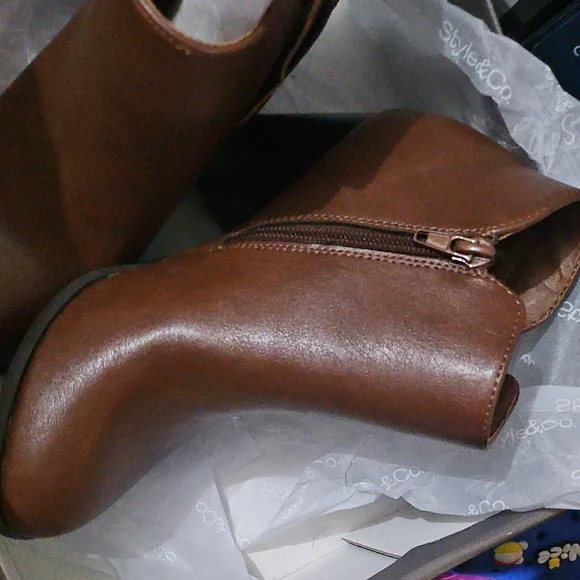 Style & Co Women's Masrinaa Ankle Booties. - Picture 4 of 7